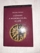 Online antikvárium: Lázadás a modern világ ellen